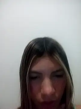 Snapshot of Sweetprouble_17 chatting on 12.13.25 Sweetprouble 17 online show from 12.13.25