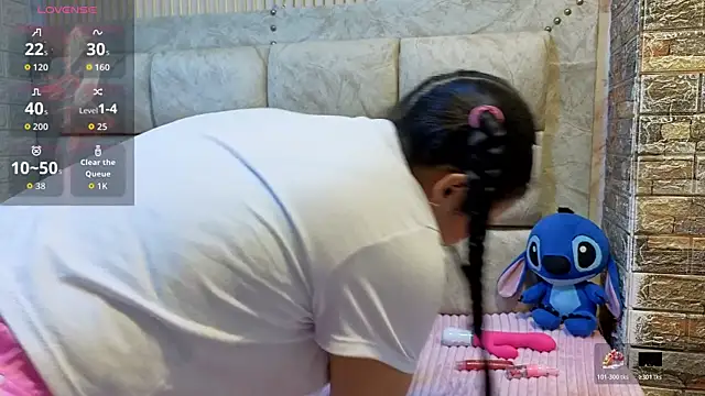 ValeryMorales online show from 12.16.25