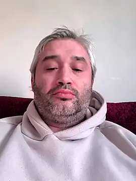 Snapshot of Olomoucak1982 chatting on 01.19.26 Olomoucak1982 online show from 01.19.26