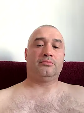 Olomoucak1982 online show from 04.28.26