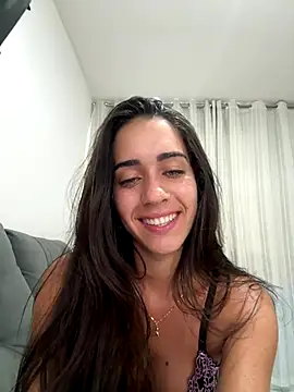 Snapshot of EsmeraldaBelline chatting on 12.02.25 EsmeraldaBelline online show from 12.02.25