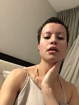 Snapshot of YoungDutchRuby chatting on 12.02.25 YoungDutchRuby online show from 12.02.25