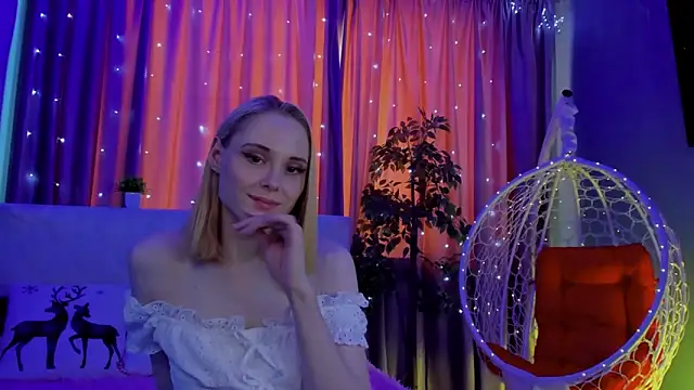 Snapshot of Gina_Gina_love chatting on 02.20.26 Gina Gina love online show from 02.20.26