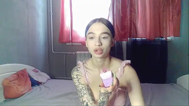 Snapshot of imChatty_Alice chatting on 01.12.26 imChatty Alice online show from 01.12.26