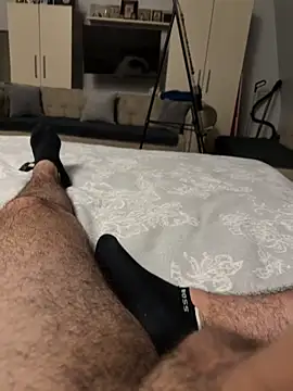 Snapshot of zukammm chatting on 12.17.25 zukammm online show from 12.17.25