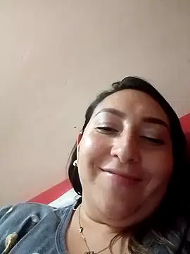 Valeria montana  online show from 02.05.26