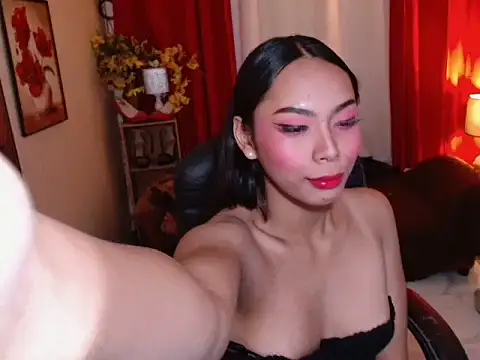 Snapshot of kylieEmparado chatting on 06.05.26 kylieEmparado online show from 06.05.26