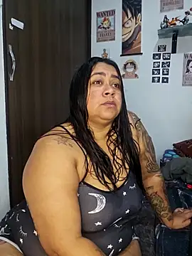 Snapshot of vicky-duarte chatting on 12.05.25 vicky-duarte online show from 12.05.25