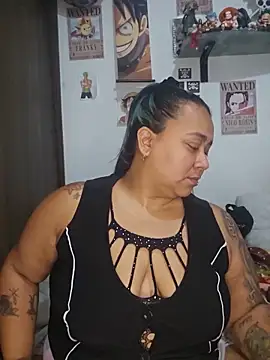 Snapshot of vicky-duarte chatting on 05.15.26 vicky-duarte online show from 05.15.26