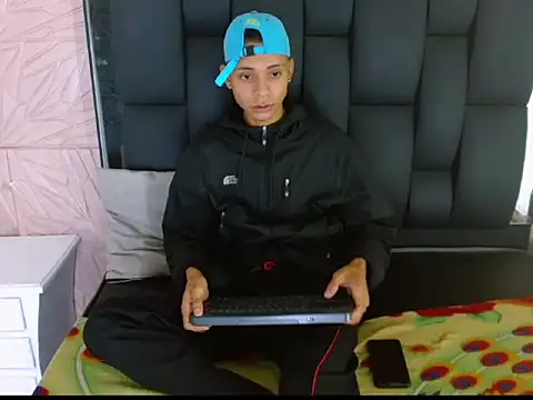 Axel Marcu online show from 12.16.25