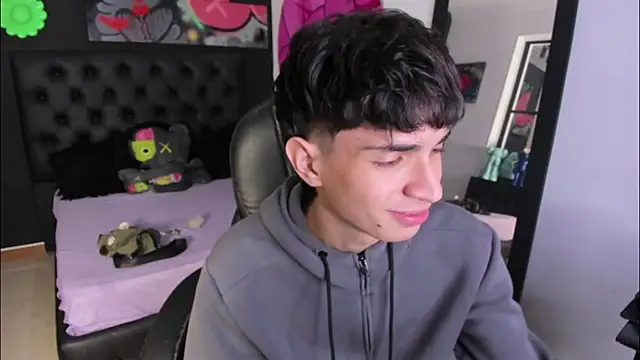 Snapshot of CONNOR_STONNE_ chatting on 01.07.26 CONNOR STONNE online show from 01.07.26