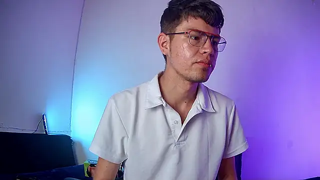 Snapshot of nicolatinboy chatting on 02.23.26 nicolatinboy online show from 02.23.26