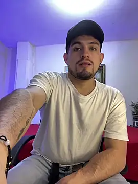 williamsmiiths16 online show from 02.12.26