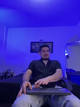 williamsmiiths16 online show from 06.02.26