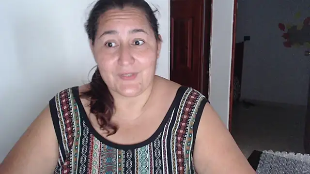 Snapshot of VioletBruces chatting on 12.13.25 VioletBruces online show from 12.13.25