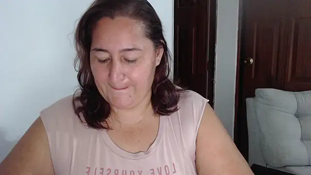 Snapshot of VioletBruces chatting on 01.07.26 VioletBruces online show from 01.07.26