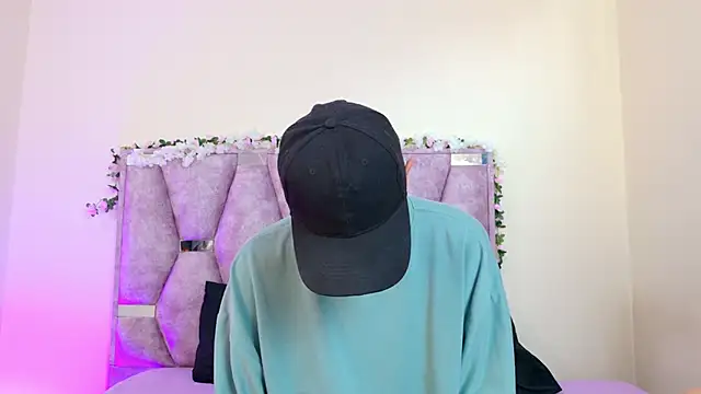 iris and damian online show from 02.28.26