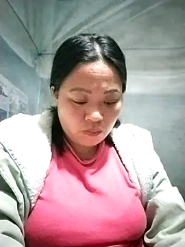 Snapshot of AlilaK2 chatting on 02.20.26 AlilaK2 online show from 02.20.26