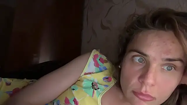 Snapshot of MALVINA0077 chatting on 05.27.26 MALVINA0077 online show from 05.27.26