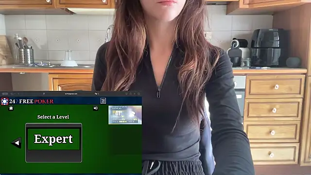 Snapshot of lonelymandy chatting on 12.18.25 lonelymandy online show from 12.18.25