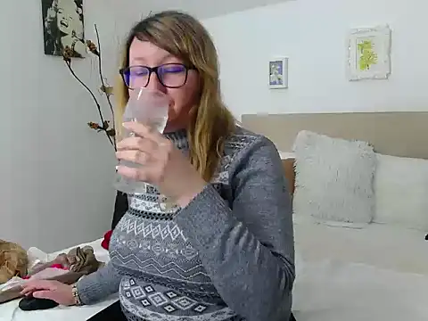 Snapshot of OlgaPavlova chatting on 03.19.26 OlgaPavlova online show from 03.19.26
