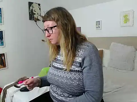Snapshot of OlgaPavlova chatting on 04.09.26 OlgaPavlova online show from 04.09.26