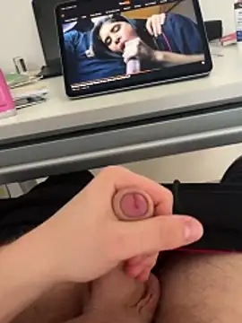 hannes256102 online show from 04.17.26