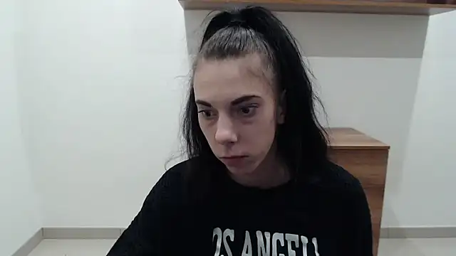 Snapshot of Lillia_dark chatting on 12.05.25 Lillia dark online show from 12.05.25