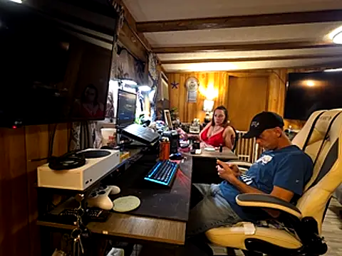 JavaAndBustyDiamond online show from 12.05.25