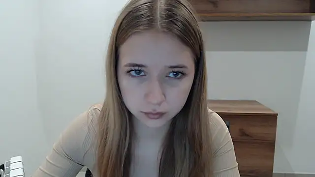 SweetBellaa  online show from 12.18.25