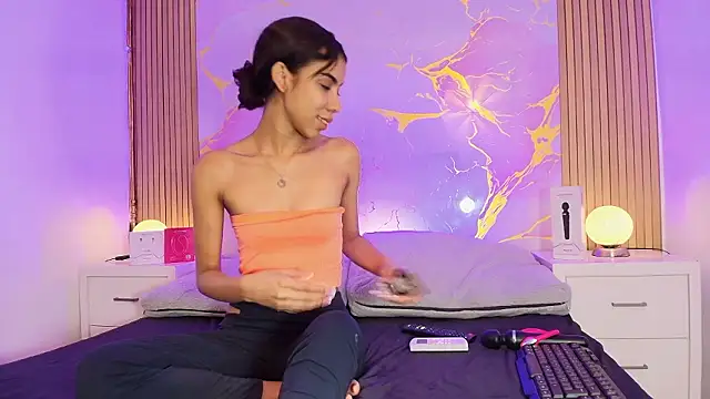 BellaHarpeer online show from 02.01.26