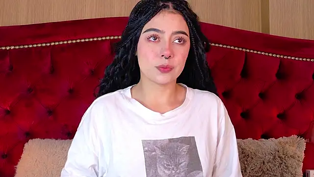 TaniaRedd  online show from 12.15.25