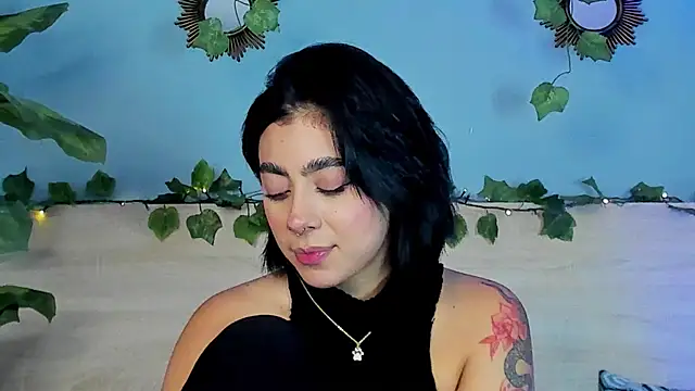 TaniaRedd  online show from 05.30.26