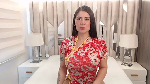 KcristalWhite online show from 03.02.26