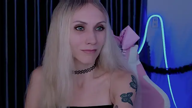 betty xoxoo online show from 01.08.26