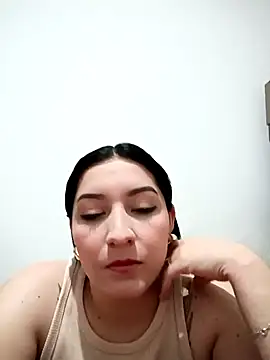 Snapshot of jade_nevez9090 chatting on 12.04.25 jade nevez9090 online show from 12.04.25