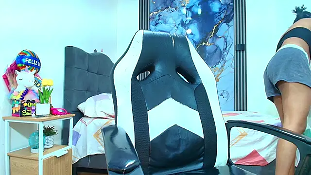 Valentina and sneider  online show from 03.12.26