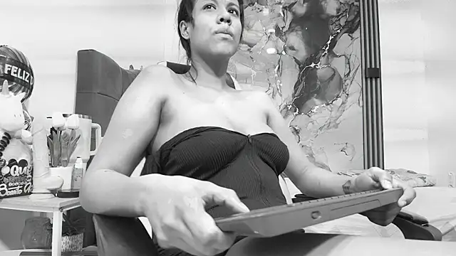 Valentina and sneider  online show from 03.17.26