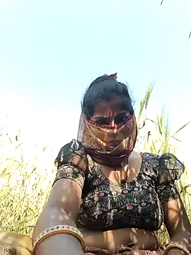 Snapshot of Ponam_sexy chatting on 02.25.26 Ponam sexy online show from 02.25.26