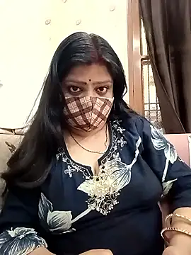 Snapshot of desiriya14 chatting on 01.12.26 desiriya14 online show from 01.12.26