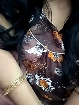 Snapshot of desiriya14 chatting on 01.14.26 desiriya14 online show from 01.14.26