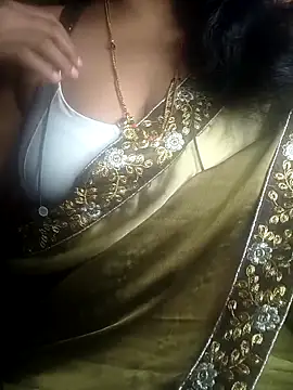 Snapshot of Preeti345 chatting on 04.30.26 Preeti345 online show from 04.30.26