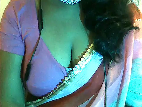 Snapshot of Preeti345 chatting on 07.12.26 Preeti345 online show from 07.12.26
