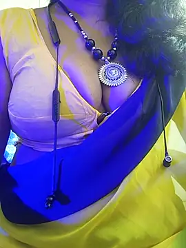 Snapshot of Preeti345 chatting on 07.21.26 Preeti345 online show from 07.21.26