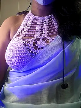 Snapshot of Preeti345 chatting on 07.27.26 Preeti345 online show from 07.27.26