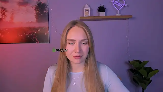 Snapshot of naya_dream chatting on 12.16.25 naya dream online show from 12.16.25