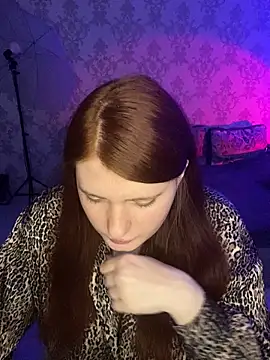 NicollVeys online show from 12.05.25