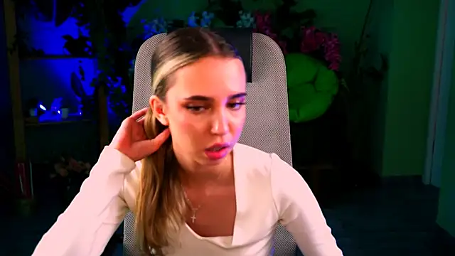 KimPorins online show from 04.15.26