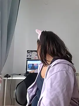 sophiemerm online show from 12.05.25