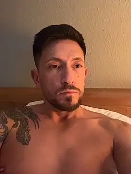 XXLYago online show from 12.04.25